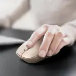 1-Folio AI-Powered Rechargeable Wireless Mouse - Image 4